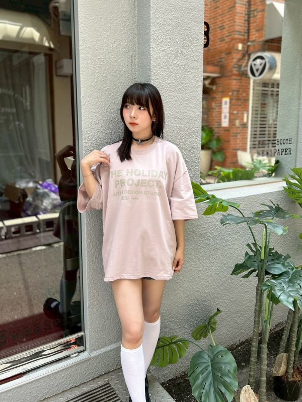 【現貨】THE HOLIDAY假日計畫字母Tee 