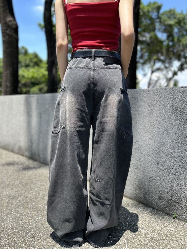 【現貨】大口袋拼接牛仔彎刀褲 