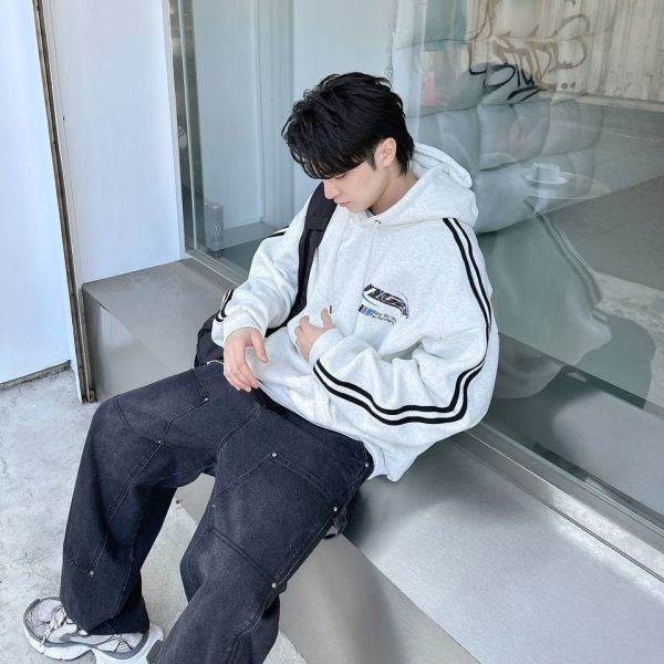 nGP斑駁感字體雙線刷毛帽Tee 