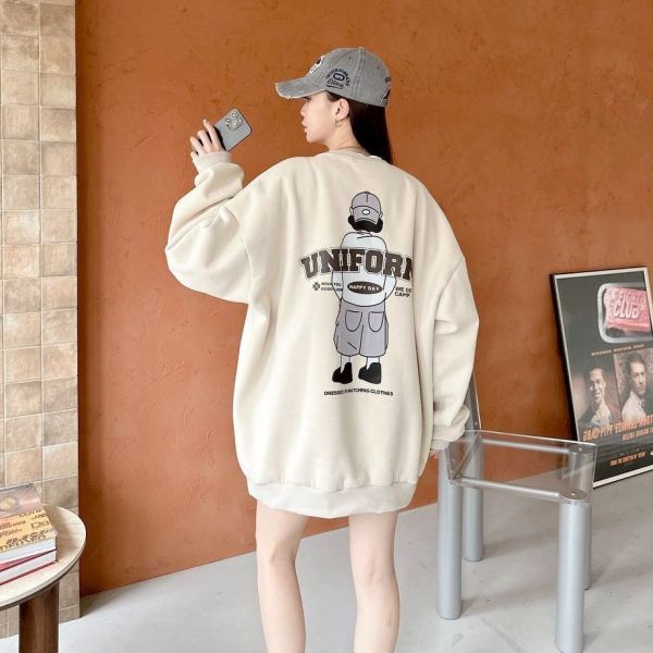 【現貨】UNIFORM男孩背影刷毛大學Tee 