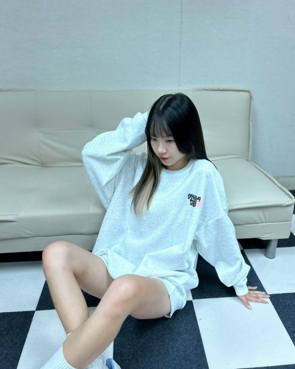 【現貨+預購】SHiBA DAB柴犬塗鴉大學Tee 