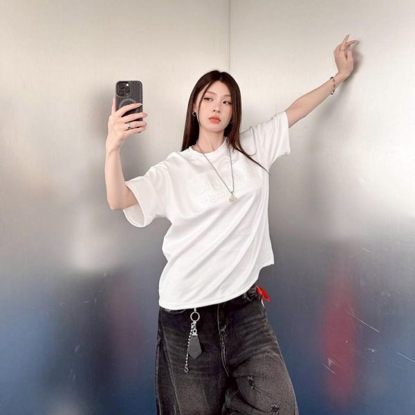 哥德字剛印麂皮短Tee 