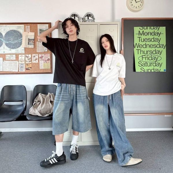 【現貨】】HAPPINESS潑漆笑臉印花短Tee 