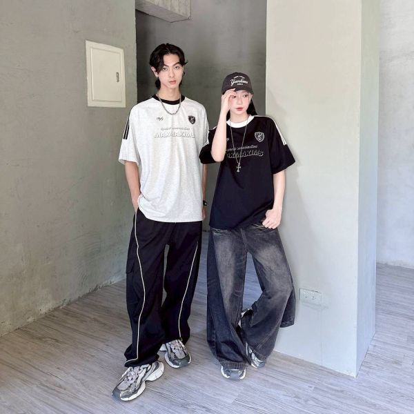 【SORONA®現貨】織帶立體字母印花涼感Tee 