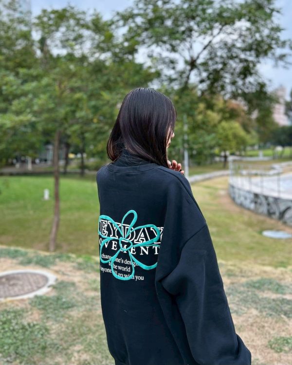 【現貨】HEYDAY發泡花朵刷毛大學Tee 