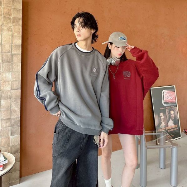 假兩件織帶刺繡刷毛大學Tee 