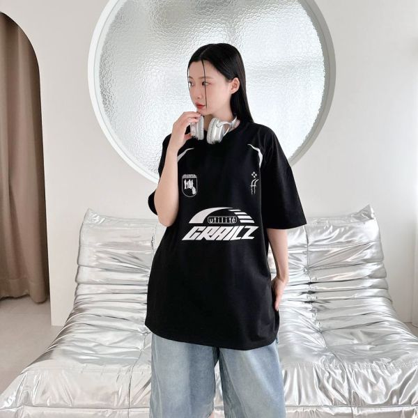 【預購】賽車風徽章印花Tee 