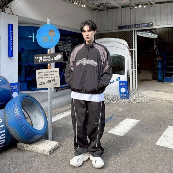 Awesome小立領刺繡織條風衣外套 