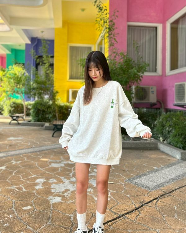 【現貨+預購】韓國酒印花大學Tee 