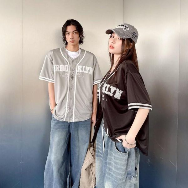 Brooklyn美式刺繡棒球罩衫 