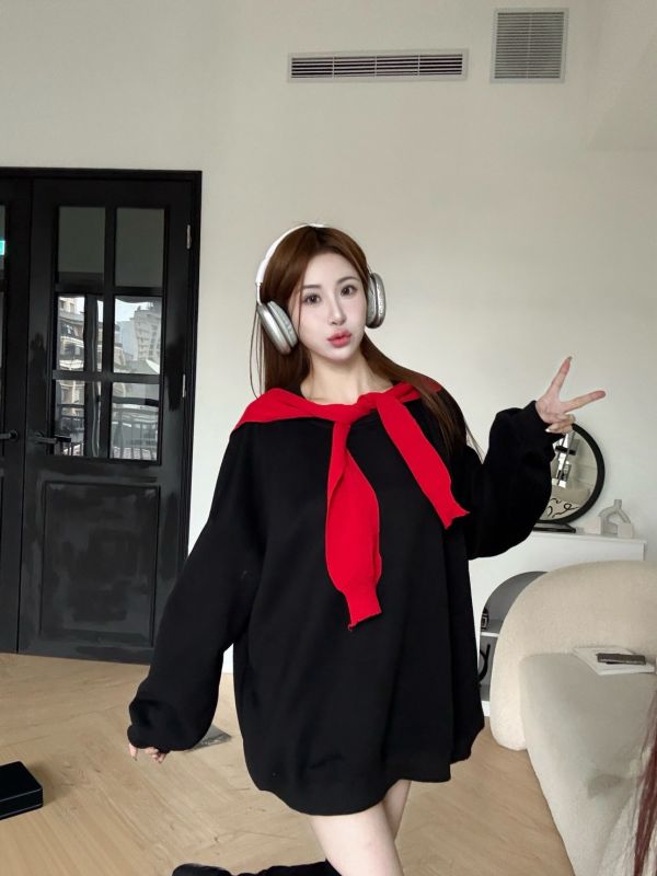學院感素色大學Tee+披肩set 