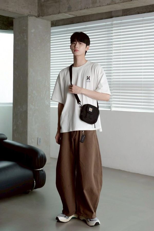 【現貨】兔子環繞印花短Tee 