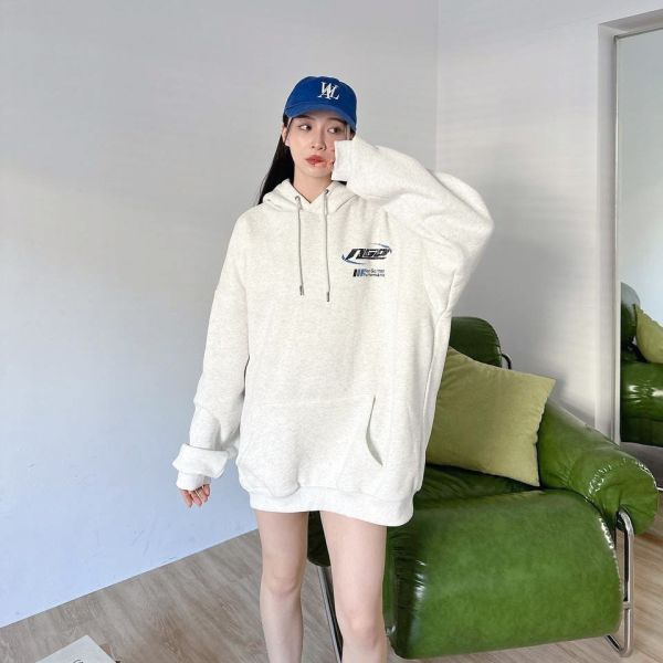 nGP斑駁感字體雙線刷毛帽Tee 