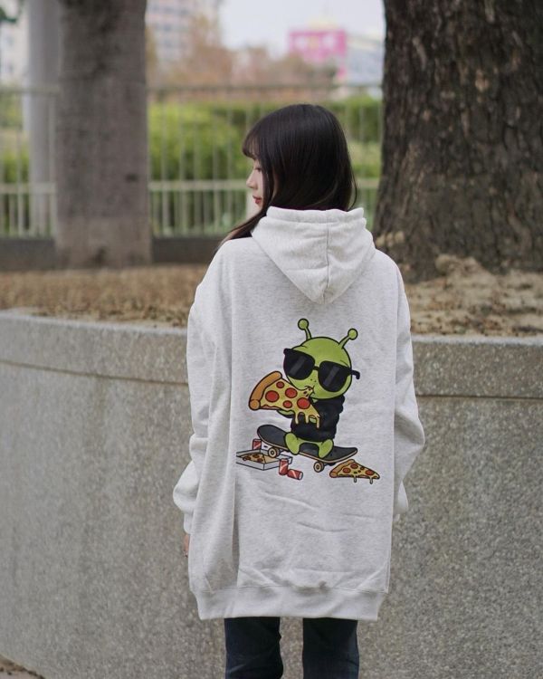 現貨【牛奶暖絨】Pizza外星人牛奶絨帽Tee 