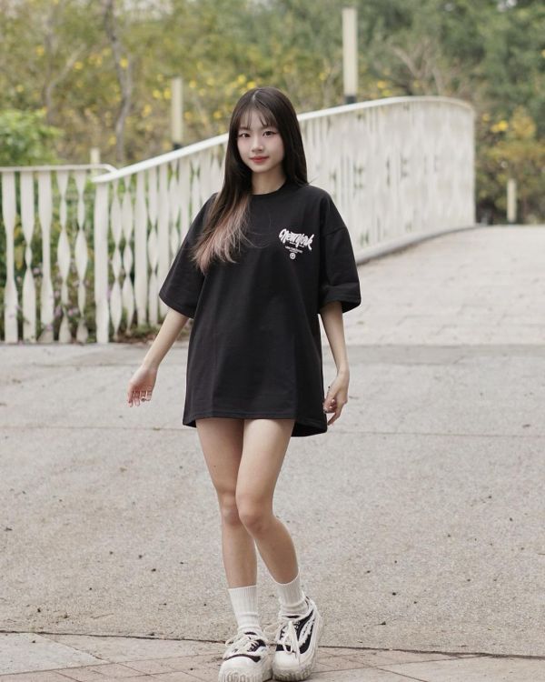 【現貨】newyork 立體陰影字短Tee 