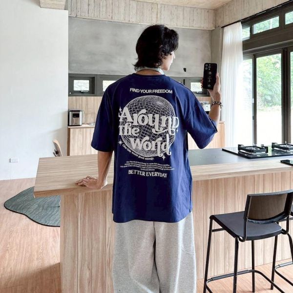 【現貨】發泡字型球形構圖短Tee 