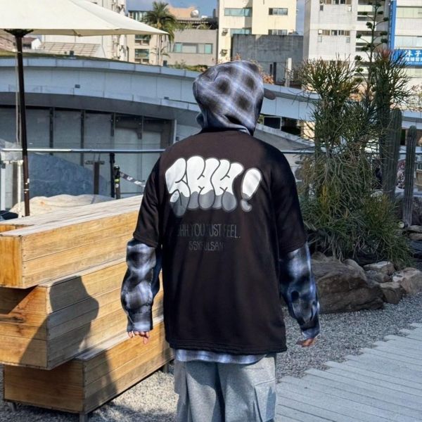 【預購】胖胖手指英文Tee 