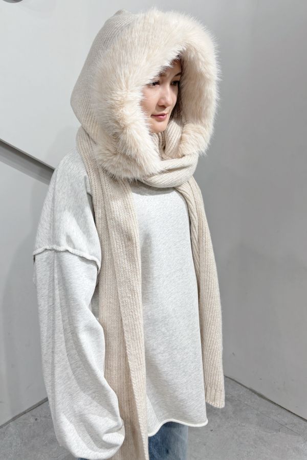 【秋冬新品預購】狐狸毛連帽圍巾 
