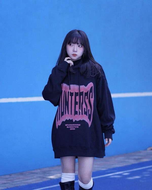 現貨【牛奶暖絨】幻影字母牛奶絨帽Tee 