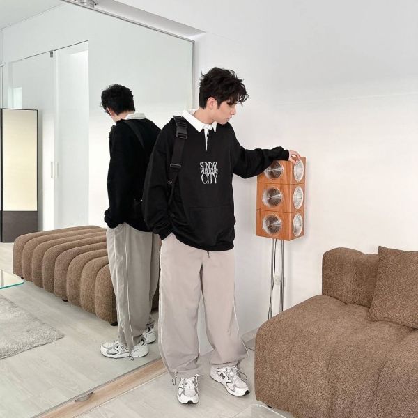 刺繡英字撞色領POLO衫 