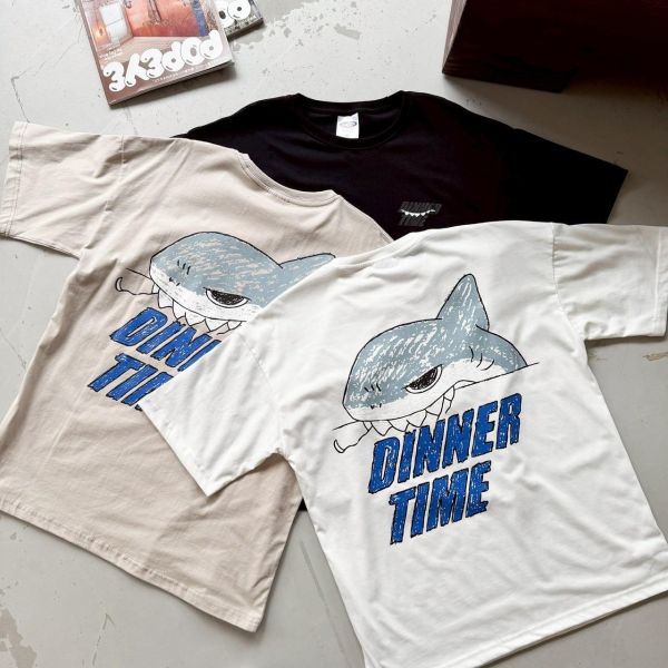 【現貨】DINNER TIME 鯊魚插畫印花短Tee 