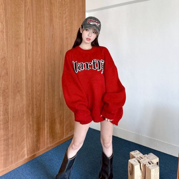 哥德字撞色毛衣 