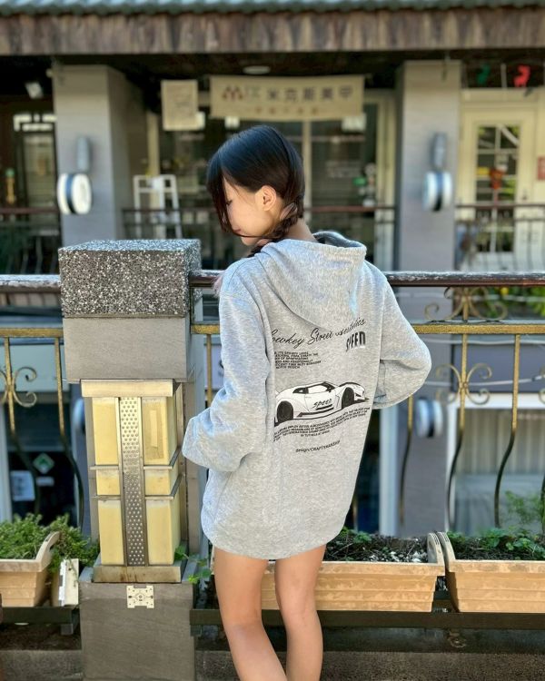 賽車英文刷毛帽Tee 