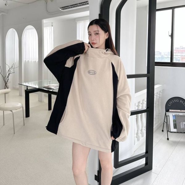 MAD撞色小高領抽繩帽Tee 