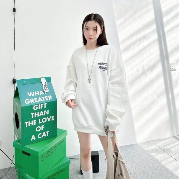 MONSTER BEHAVIOR怪獸插畫刷毛大學Tee 