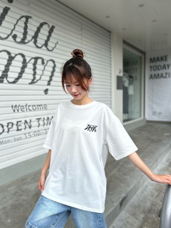 【現貨】DRY CAT曬貓咪插畫風Tee 