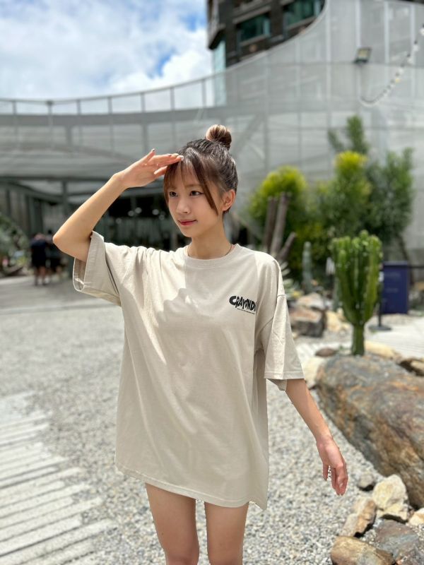 【現貨】CRAYONDiNOS 墨鏡恐龍Tee 