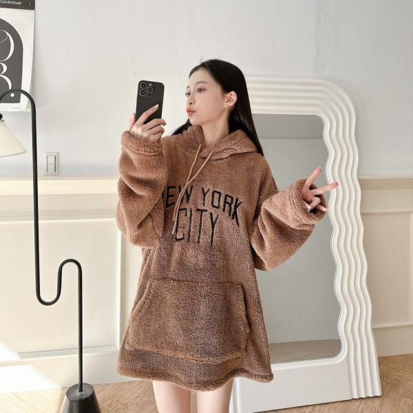 刺繡NEW YORK雙面絨毛帽Tee 