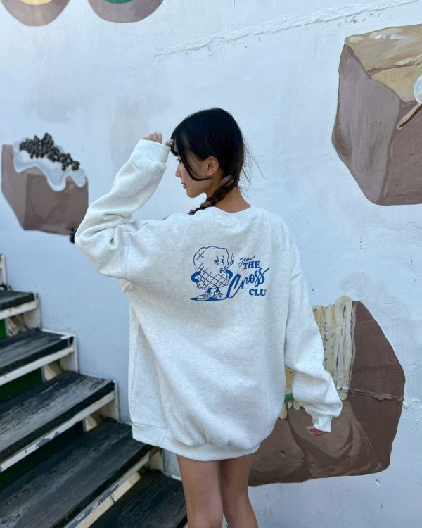 【現貨+預購】爆米花先生抽菸印花刷毛大學Tee 