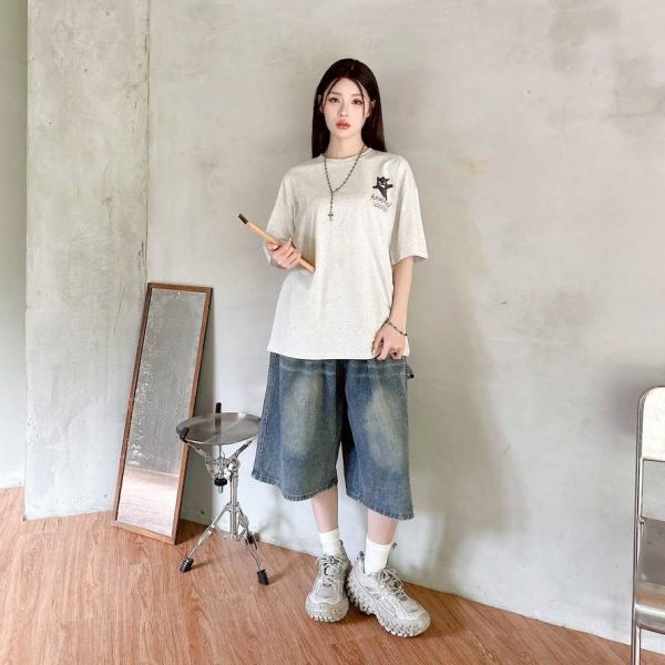 【現貨】AuTHENTICITY梗鬼反光炫彩短Tee 