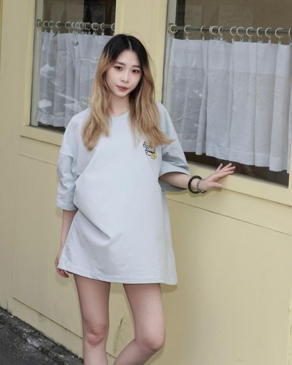 【現貨】笑臉奶油吐司印花短Tee 