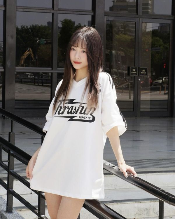 【現貨】Thrashin肩袖撞色賽車風短Tee 