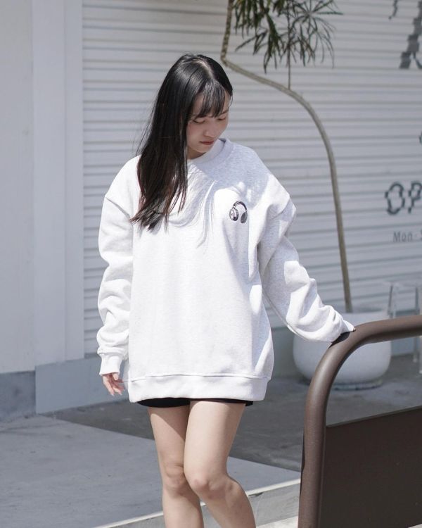 現貨【牛奶暖絨】愛吃幽靈牛奶絨大學Tee 