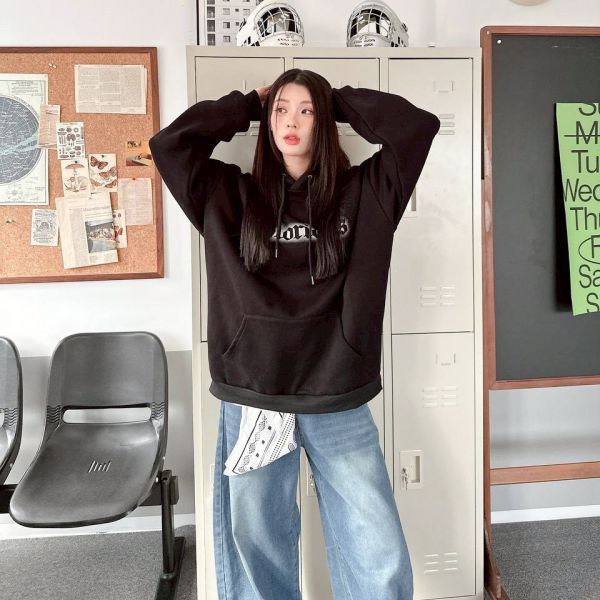 哥德字噴漆印花刷毛帽Tee 