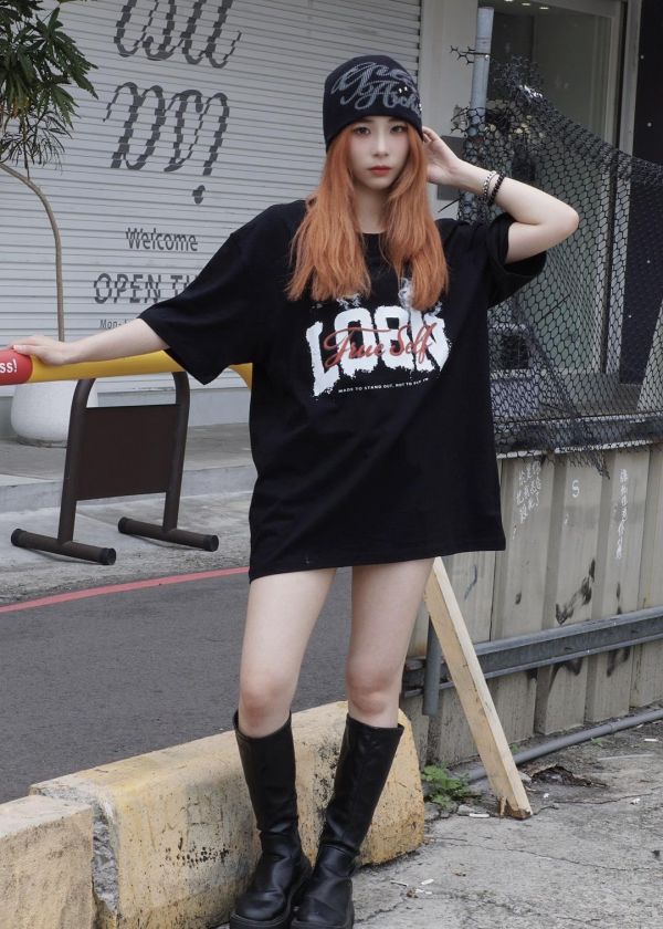 【現貨】LOBN迷霧環繞短Tee 