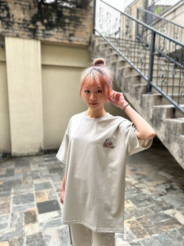 【現貨】衝浪企鵝手繪圖Tee 