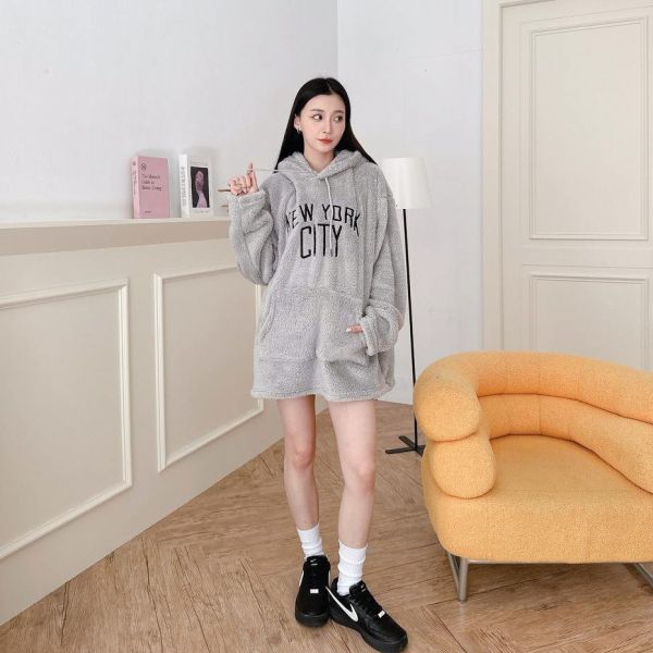 刺繡NEW YORK雙面絨毛帽Tee 