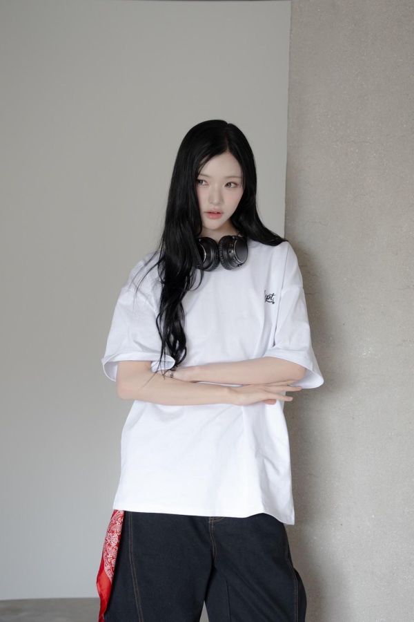 concept Y2K尖刺印花短Tee 