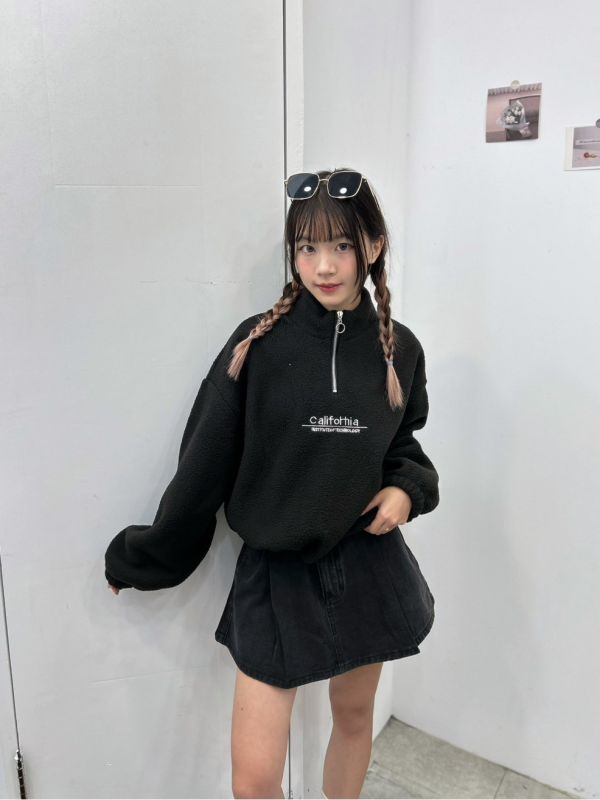【現貨】QQ羊羔毛半拉鍊短版上衣 