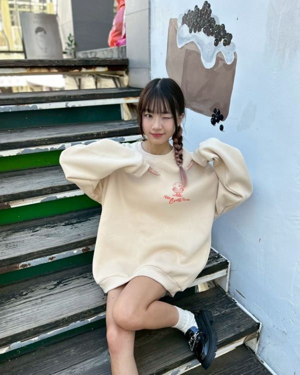 【現貨+預購】爆米花先生抽菸印花刷毛大學Tee 