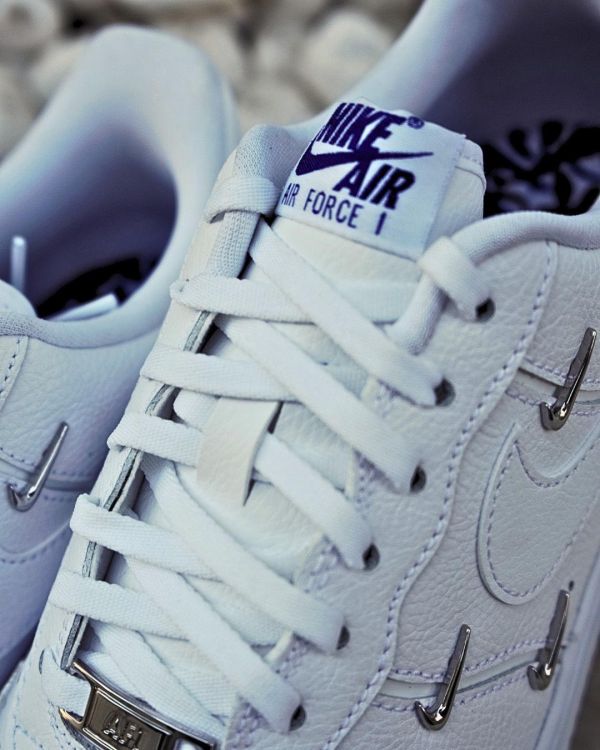 【預購爆款】Nike Air Force 1 Chrome Luxe泫雅同款四小銀鉤 - 女款 