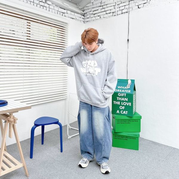 GOOD NIGHT發泡英字刷毛帽Tee 