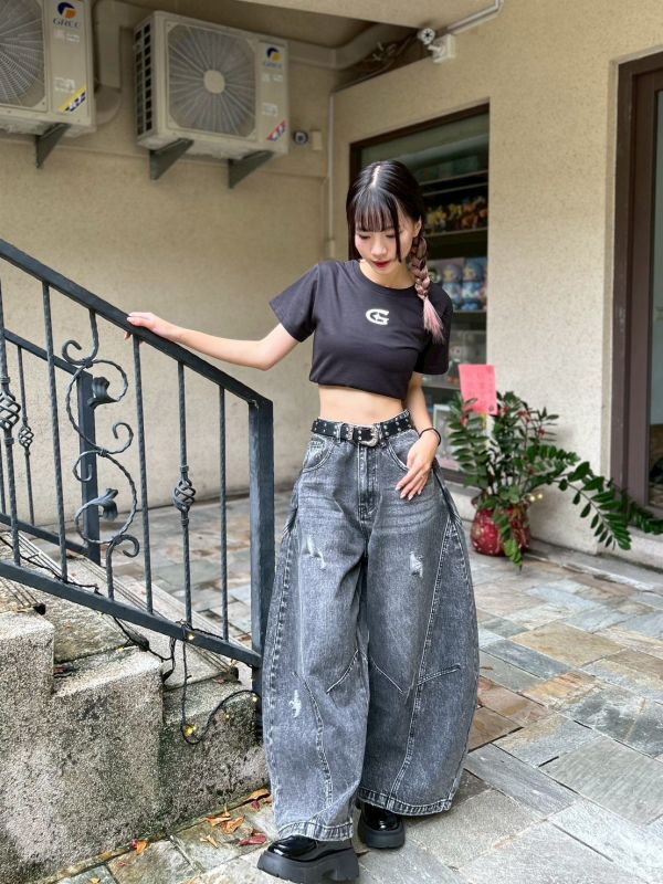 【現貨】破壞裂影水洗彎刀褲 