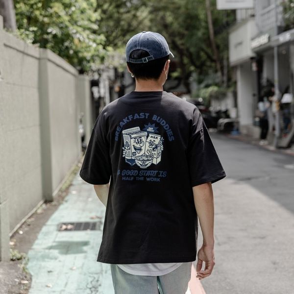 【預購】牛奶玉米片Tee 