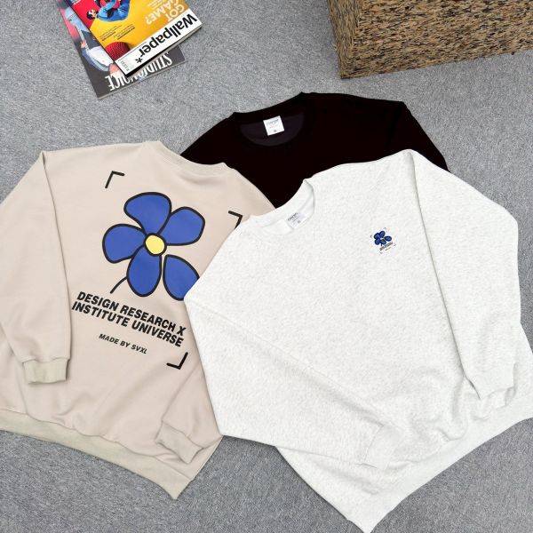 刺繡對焦框花朵大學Tee 