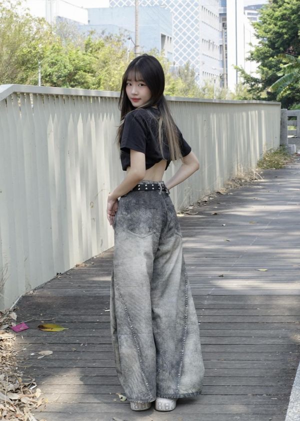 現貨【腿型升級器】美式髒染水洗彎刀褲 